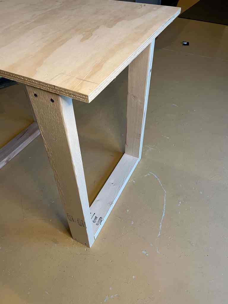 how to build a desk