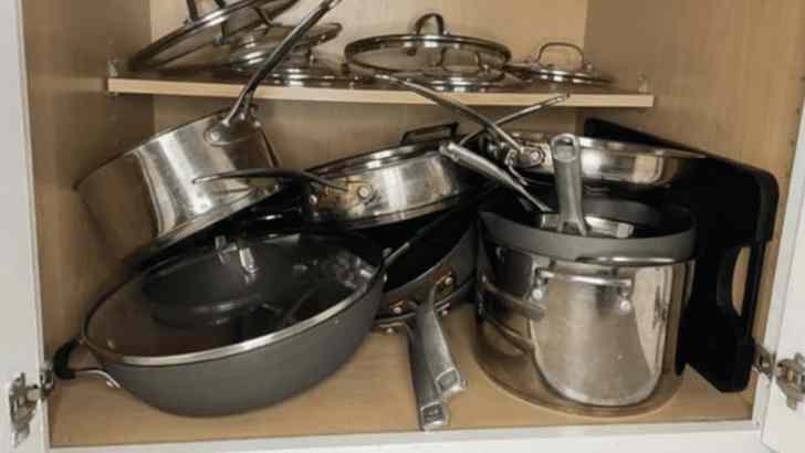 5 Simple Tricks to Organize Pots and Pans