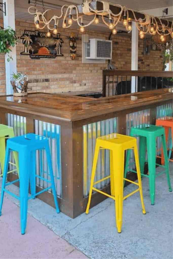 Bar top made from pallet boards and covered with epoxy  Basement bar  designs, Outdoor kitchen countertops, Outdoor kitchen bars