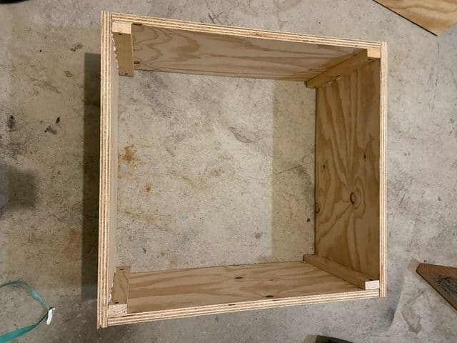 how to make an ottoman frame