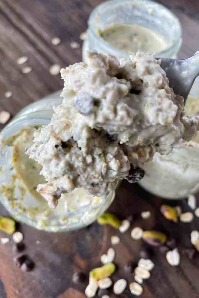 how to make pistachio flavored overnight oats