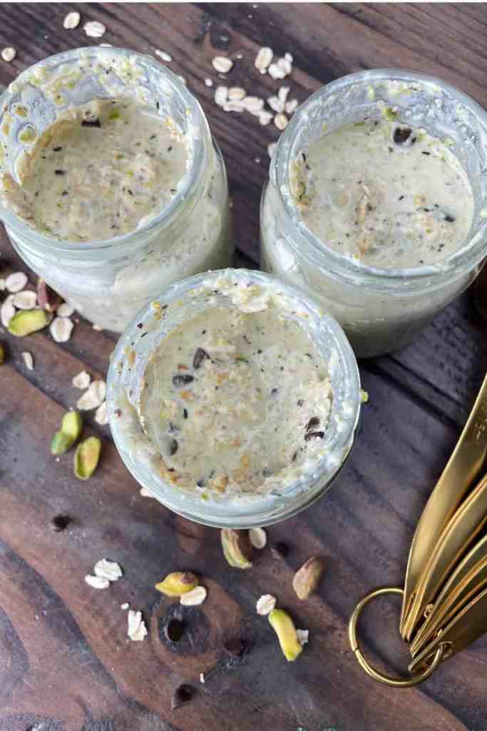 pistachio overnight oats